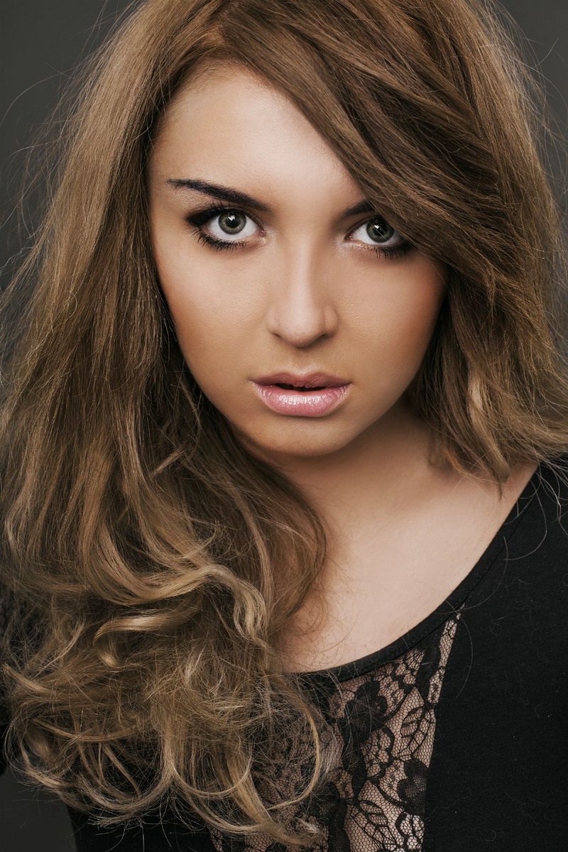 Female model photo shoot of Dariana Solange