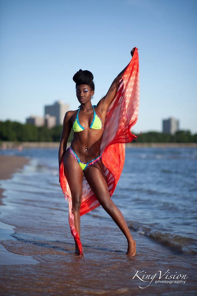 Female model photo shoot of Lola Diamond in Chicago,IL