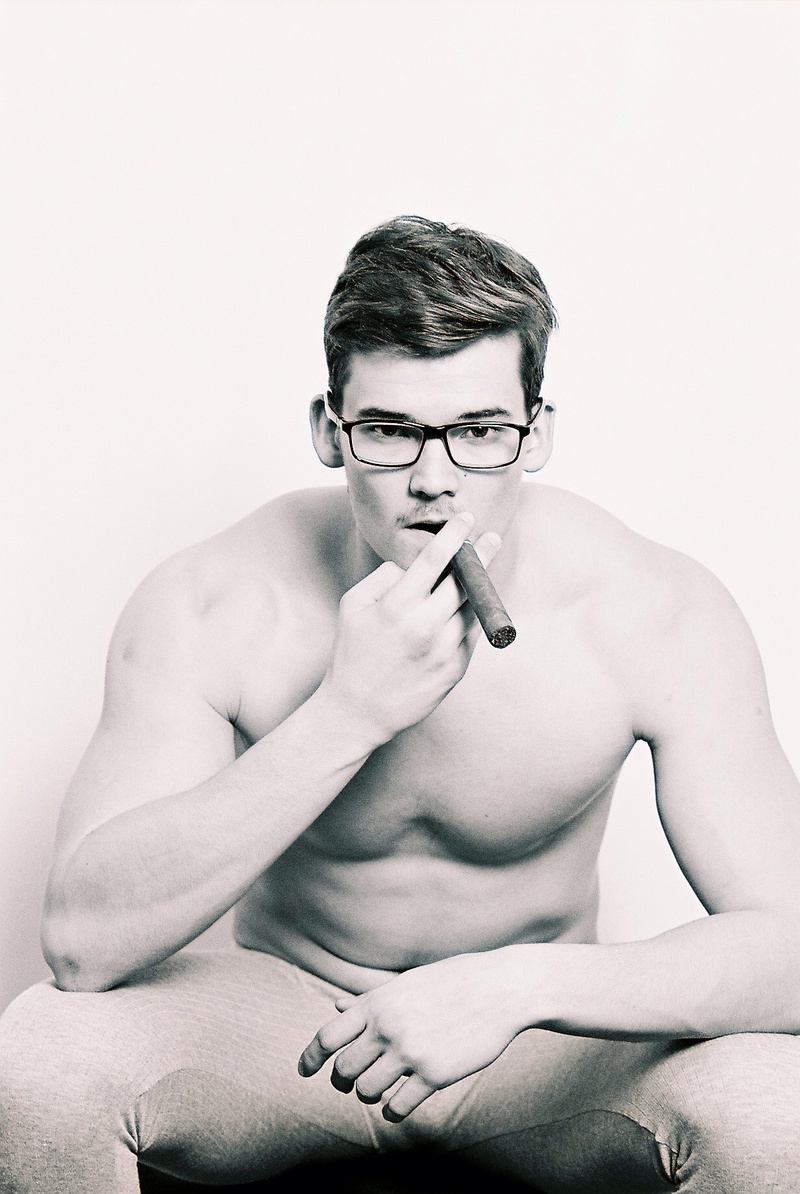 Male model photo shoot of Luke Abbott