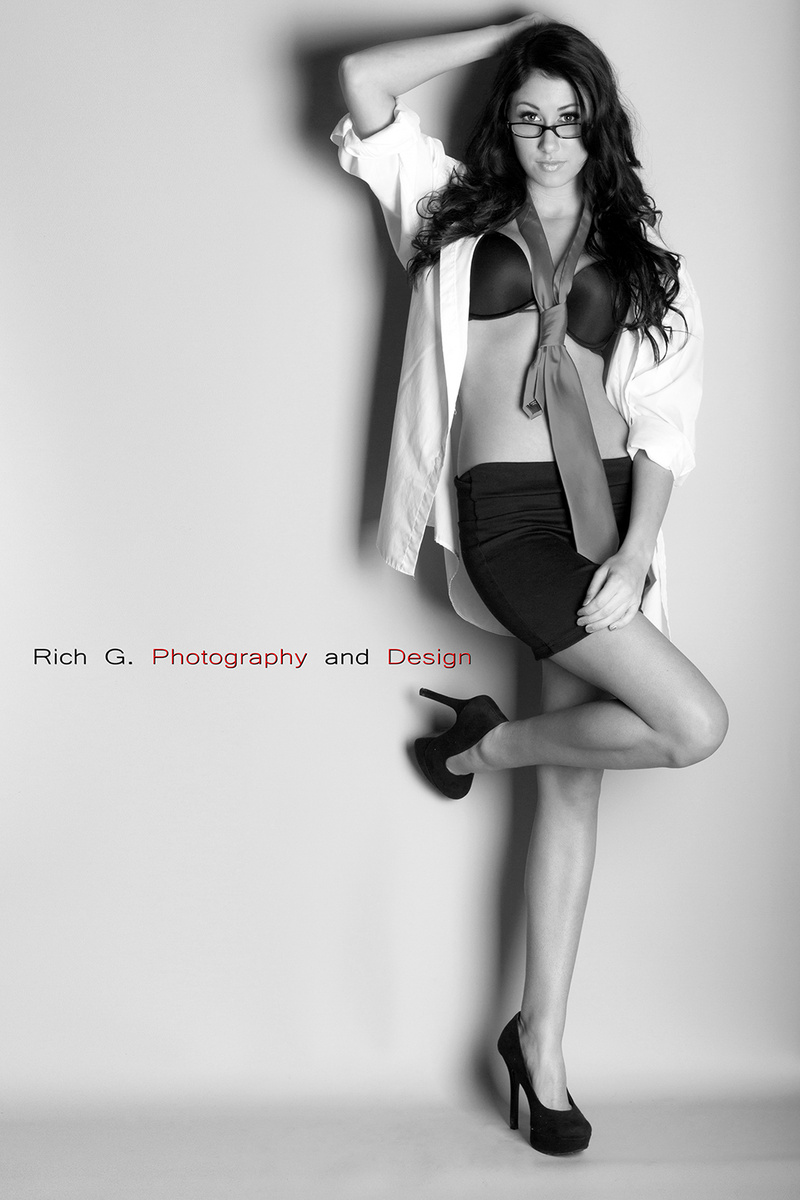 Male and Female model photo shoot of Rich G Photography and AprilNicoleModel