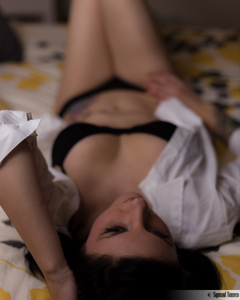 Female model photo shoot of Vanity Flare by SiG