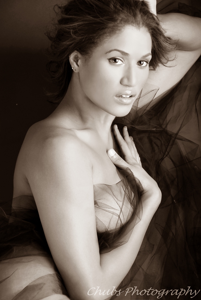 Female model photo shoot of Nicole Alex-andria