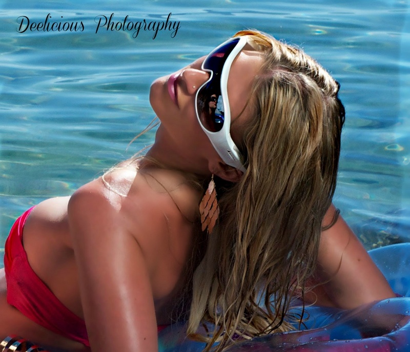 Female model photo shoot of deelicious photography in Tahoe