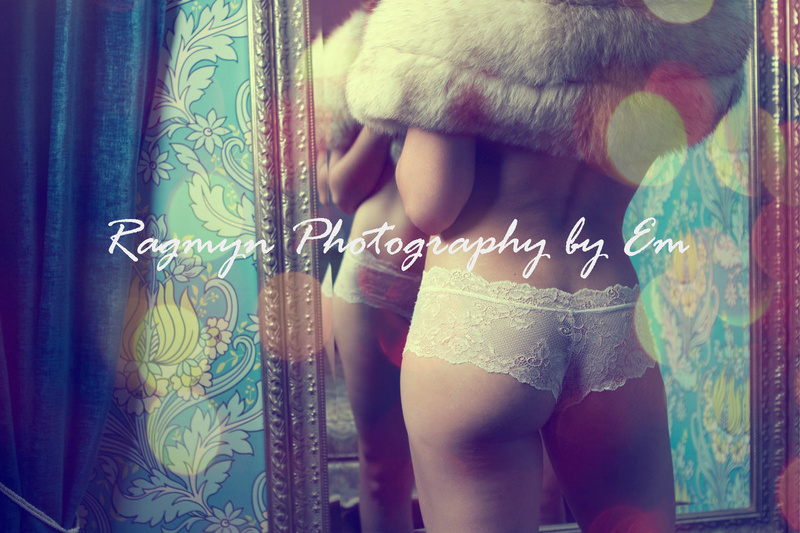 Female model photo shoot of Ragmyn Photography