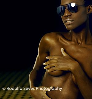 Male model photo shoot of Rodolfo Photography