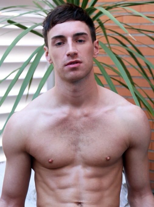 Male model photo shoot of Kayden Gray in Madrid