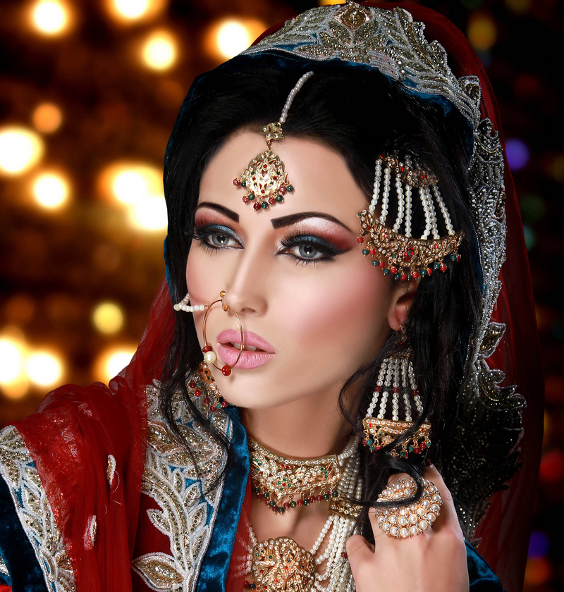 Female model photo shoot of sukhi sanghera
