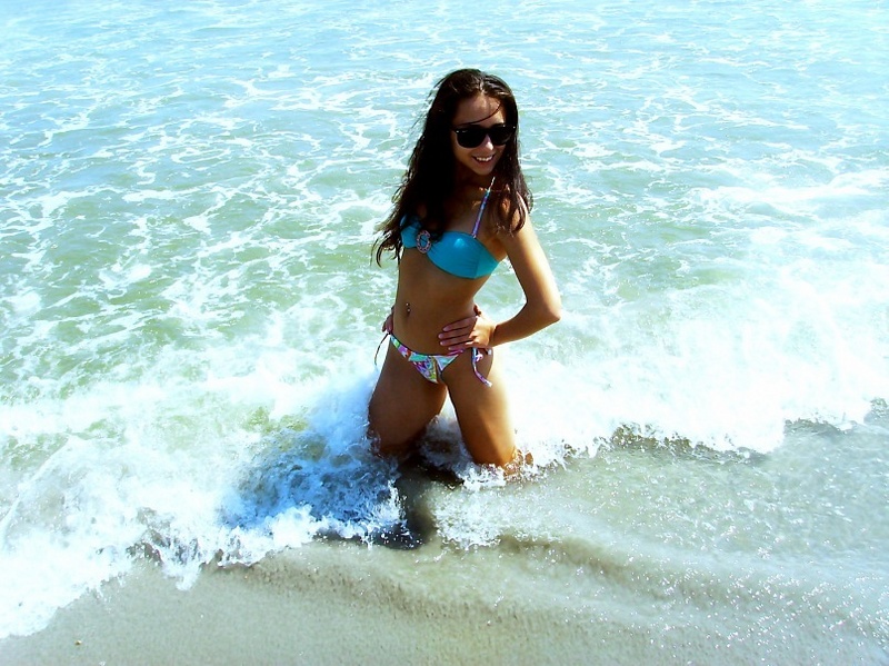 Female model photo shoot of Svetlana_M in Atlantic City