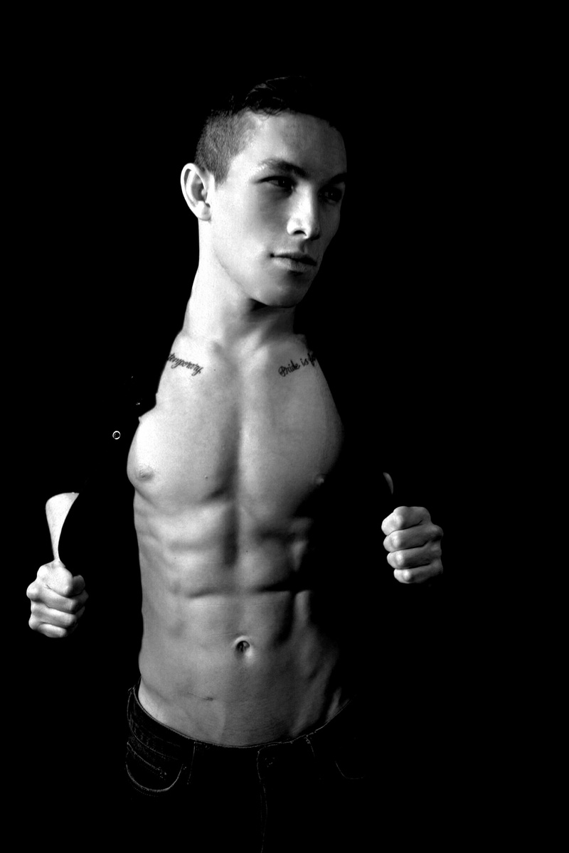 Male model photo shoot of Christian Urias