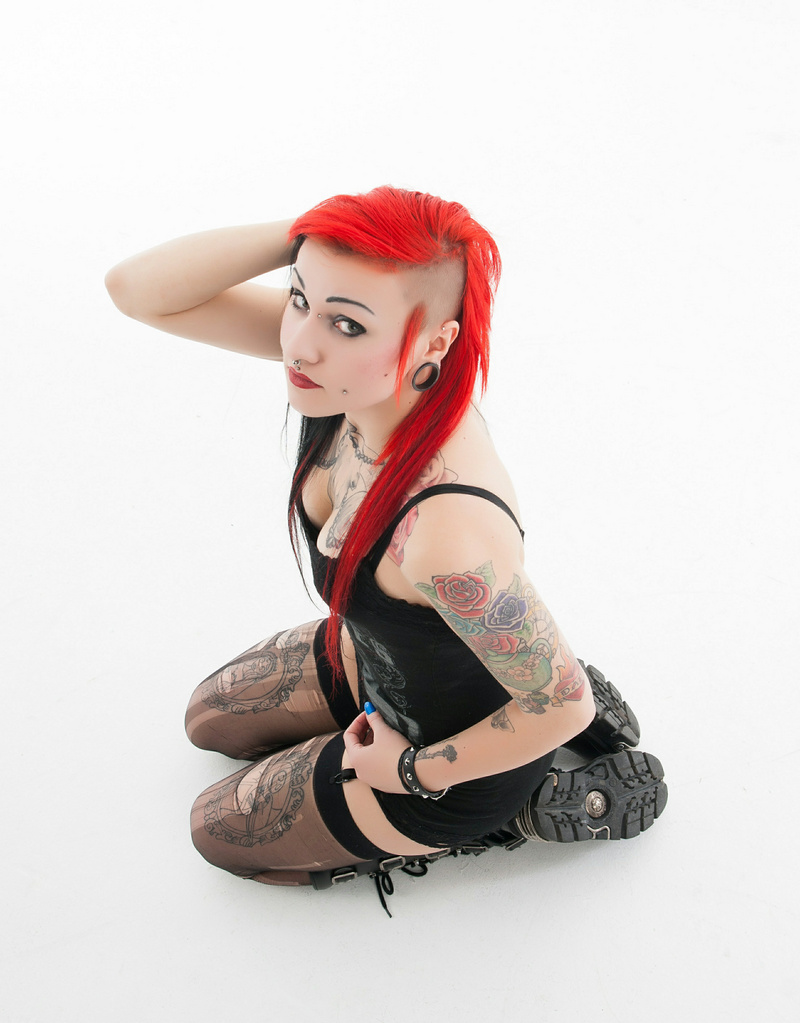 Female model photo shoot of Harley Rose UK