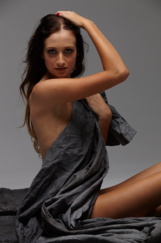 Female model photo shoot of Jemma Green