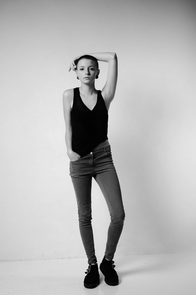 Female model photo shoot of Zoe Alexa
