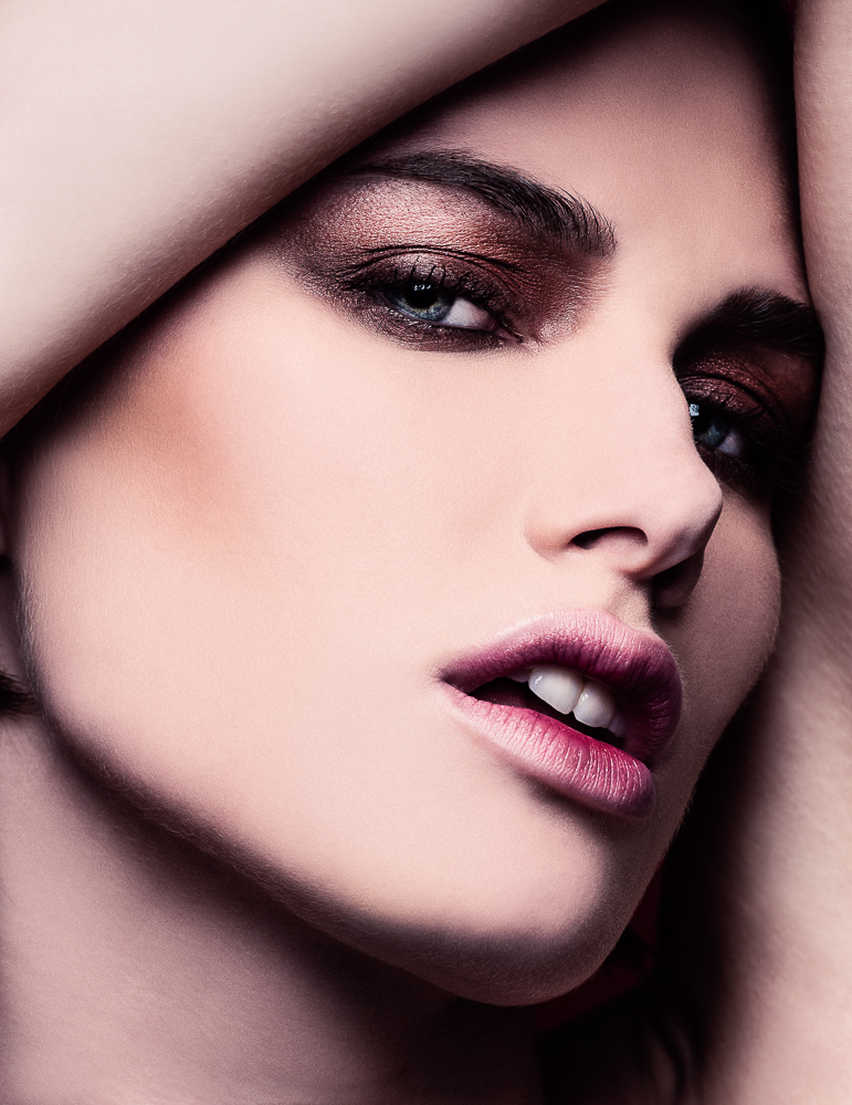 Female model photo shoot of Amanda Wilson Makeup