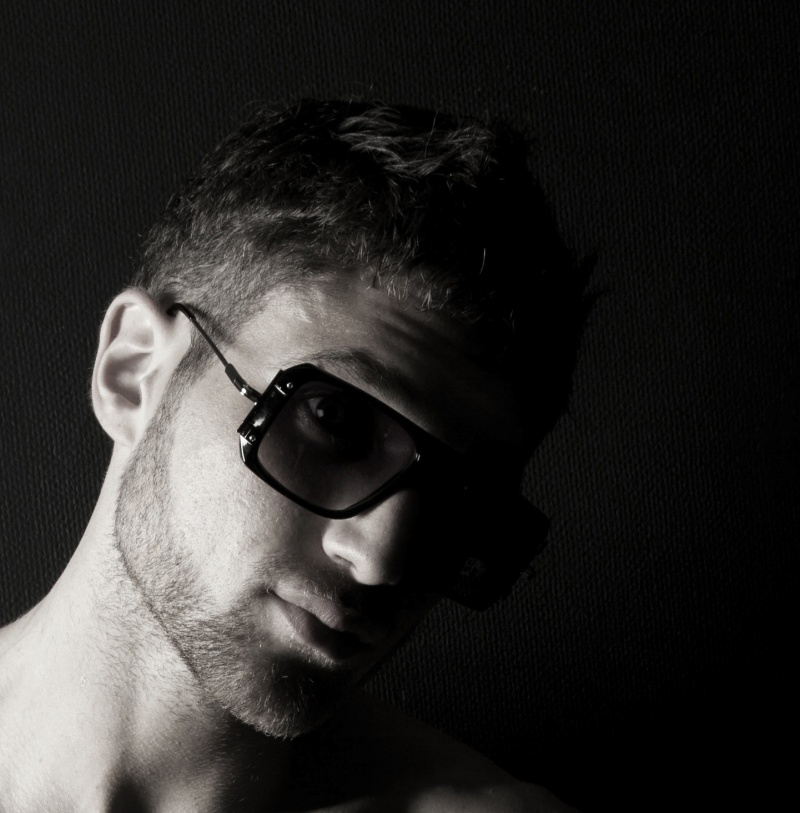 Male model photo shoot of Jordan Pelodi