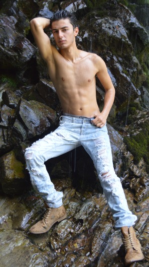 Male model photo shoot of Jaydian Zammit
