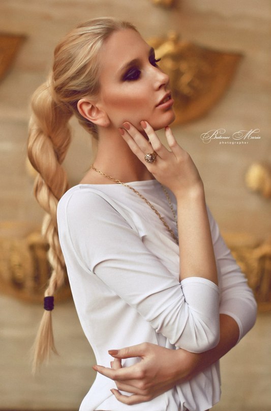 Female model photo shoot of Irina Pume