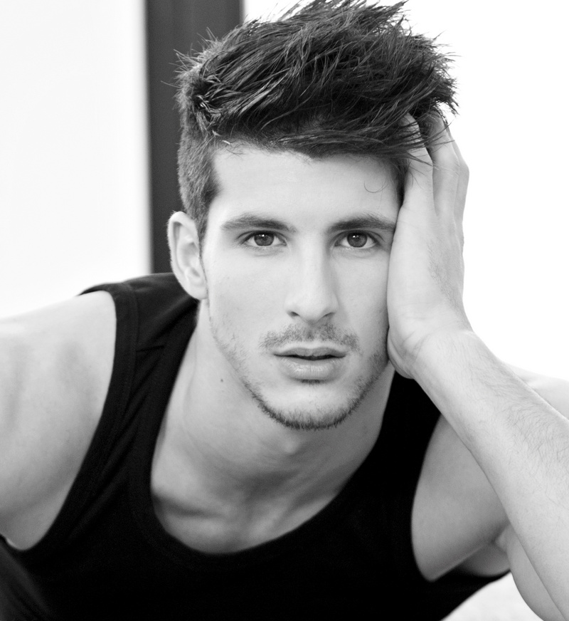 Male model photo shoot of Dries Lahraoui