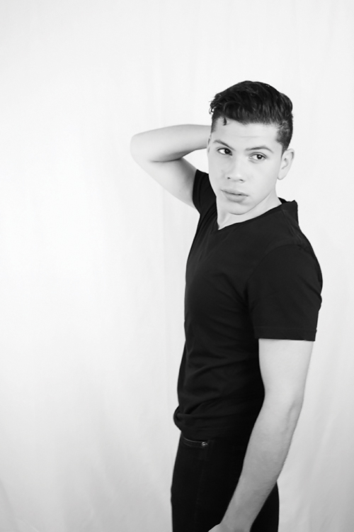 Male model photo shoot of Carlos Ardon Leon