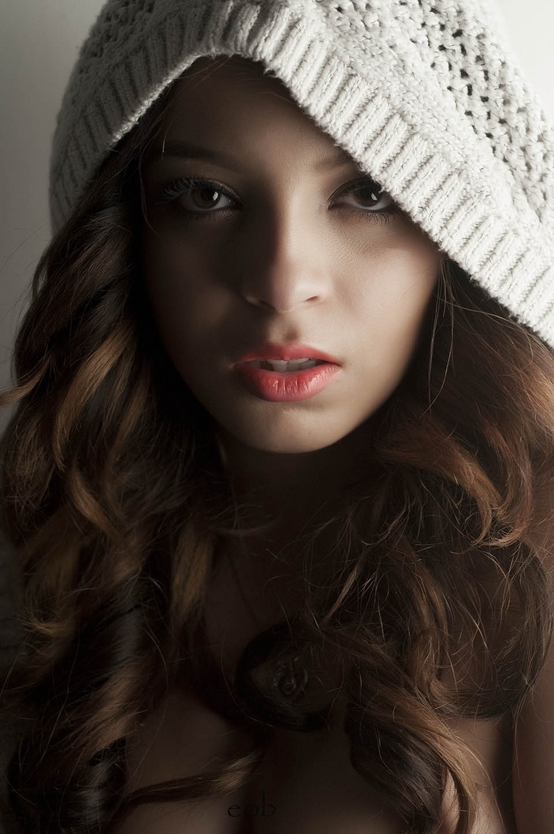 Female model photo shoot of Chelsea Eleana Mahon by Elegance of Beauty
