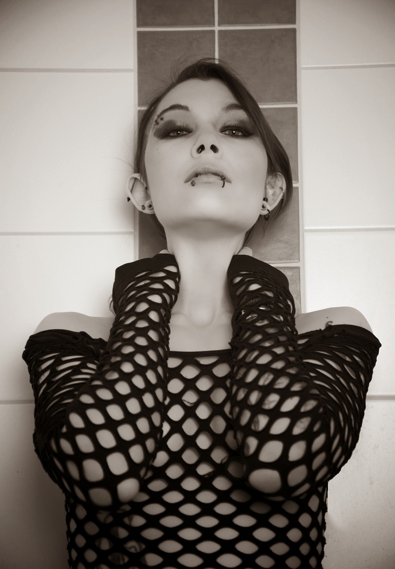 Female model photo shoot of Neko Devilish by Kipi_FI