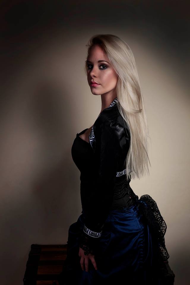 Female model photo shoot of JennaWebb