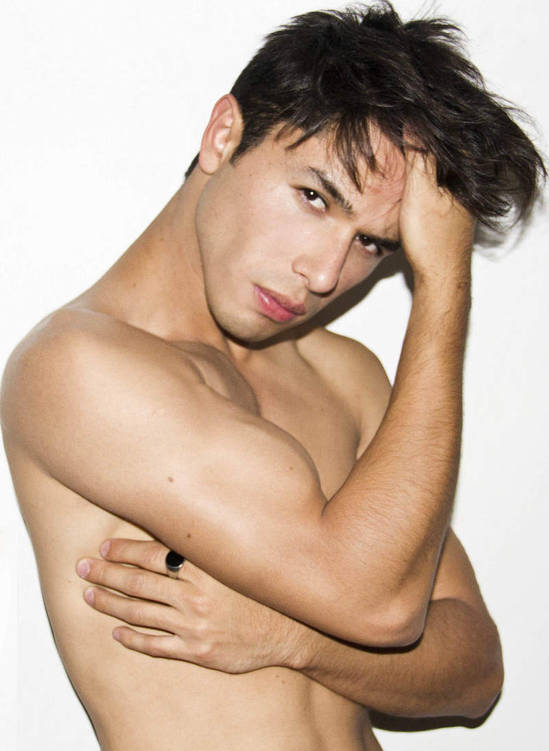Male model photo shoot of Ramon Balderas