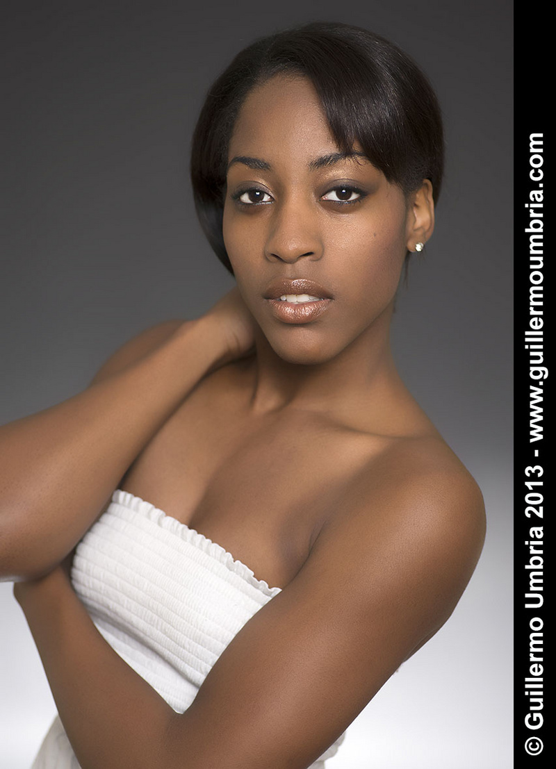 Female model photo shoot of Chelsea  B Collins by Guillermo Umbria in Guillermo Umbria Studio