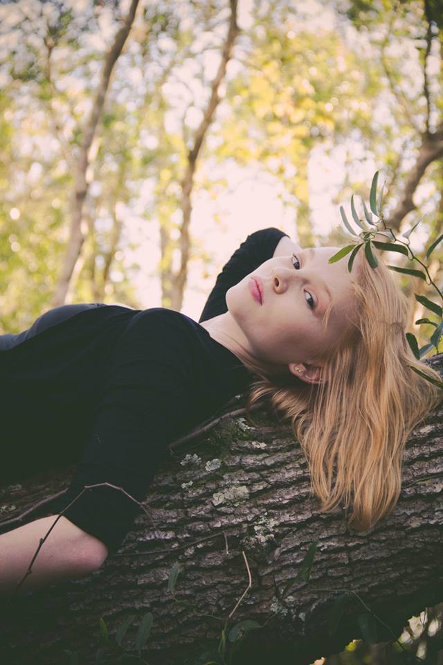 Female model photo shoot of Autumn Rayne