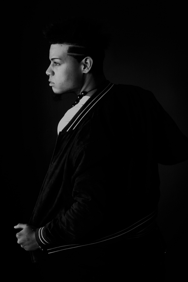 Male model photo shoot of Gary Martinez