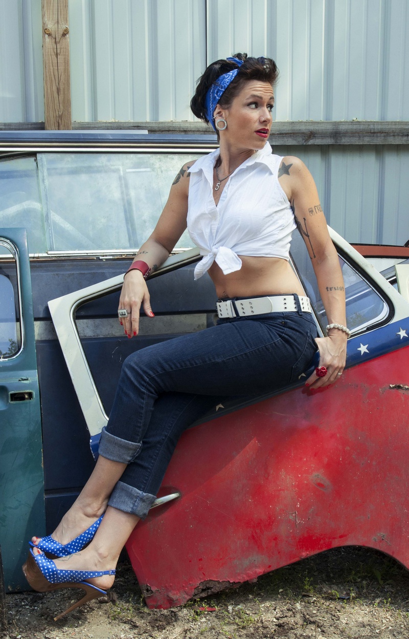 Female model photo shoot of Victoria Shapow in Kalamazoo, MI