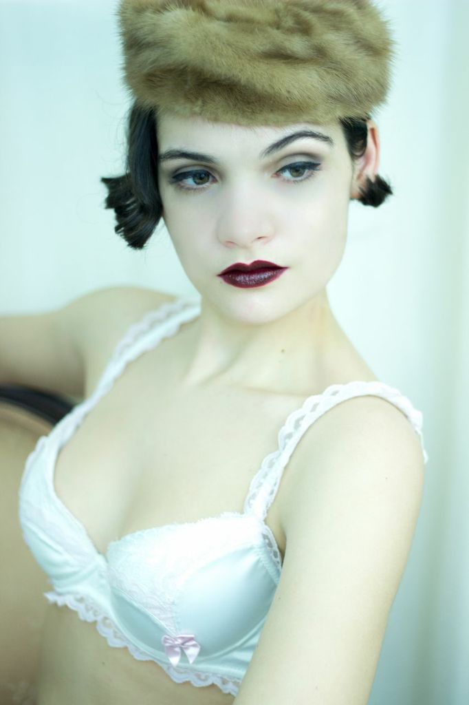 Female model photo shoot of Rachel Jean