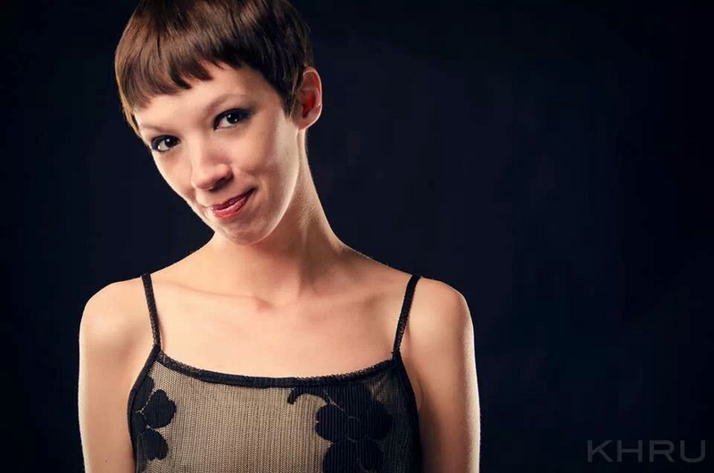 Female model photo shoot of Taryn Gehenna