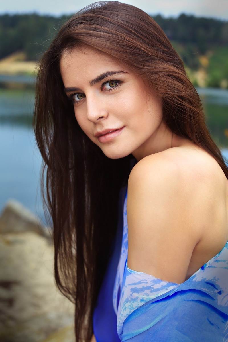 Female model photo shoot of Nadira Cleo