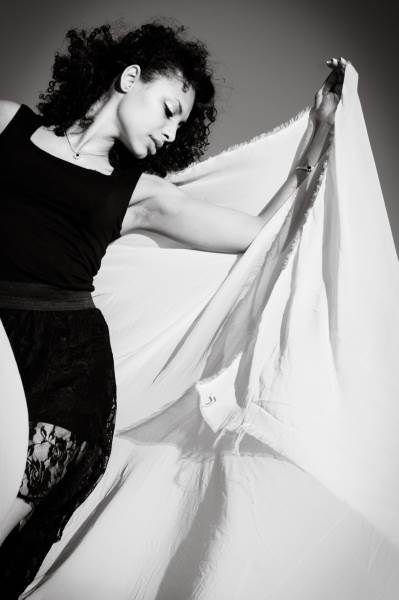 Female model photo shoot of Xondria by Zouls Photography in las vegas