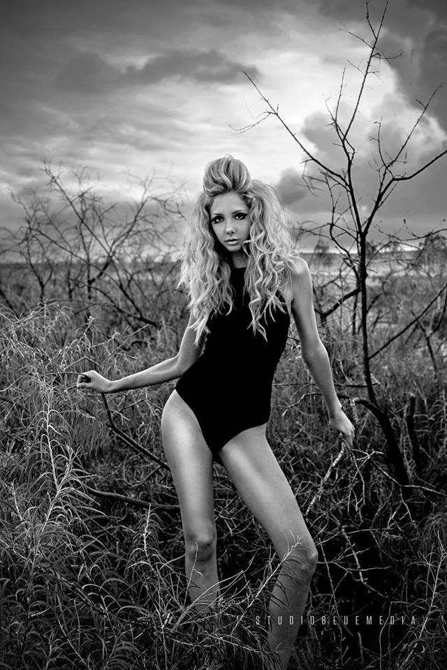 Female model photo shoot of Eryn Baczek