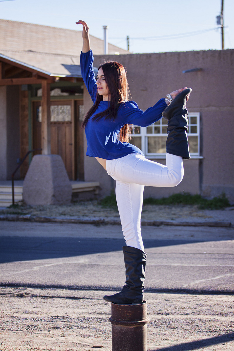 Female model photo shoot of Kahlila Ortiz by Vegas Photographer