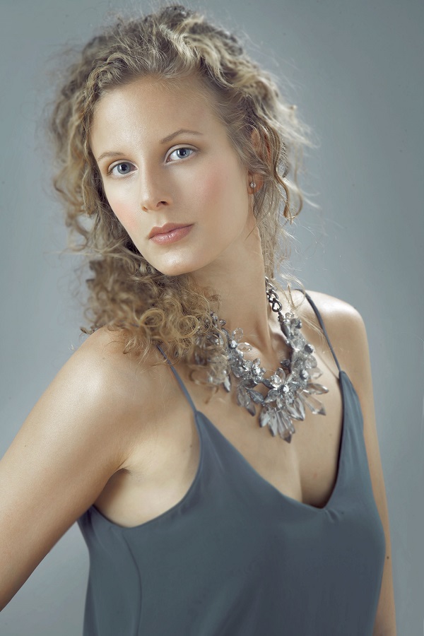 Female model photo shoot of Holly Dirig