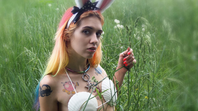 Female model photo shoot of Bella_the_bunny