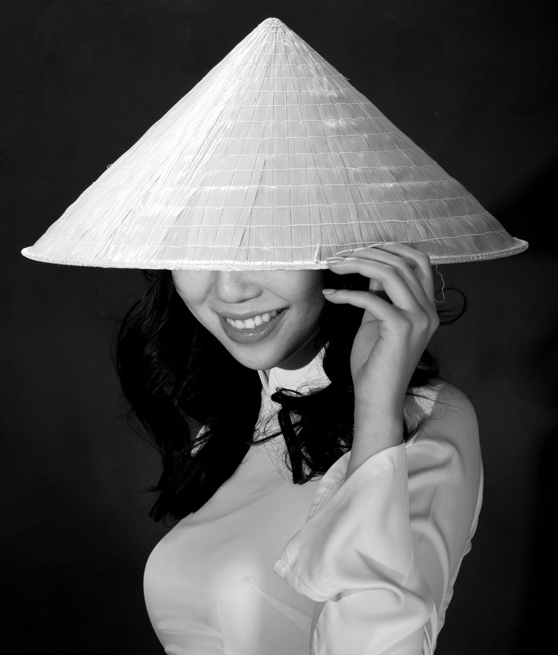 Female model photo shoot of Hong Van