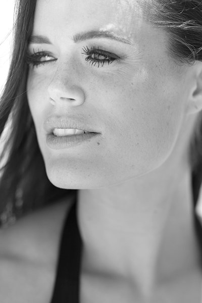 Female model photo shoot of Lindsey Grubbs