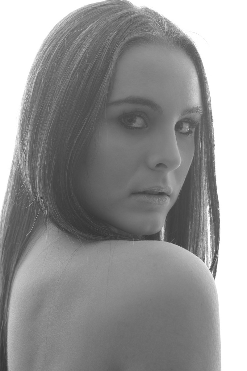 Female model photo shoot of Allison Santini