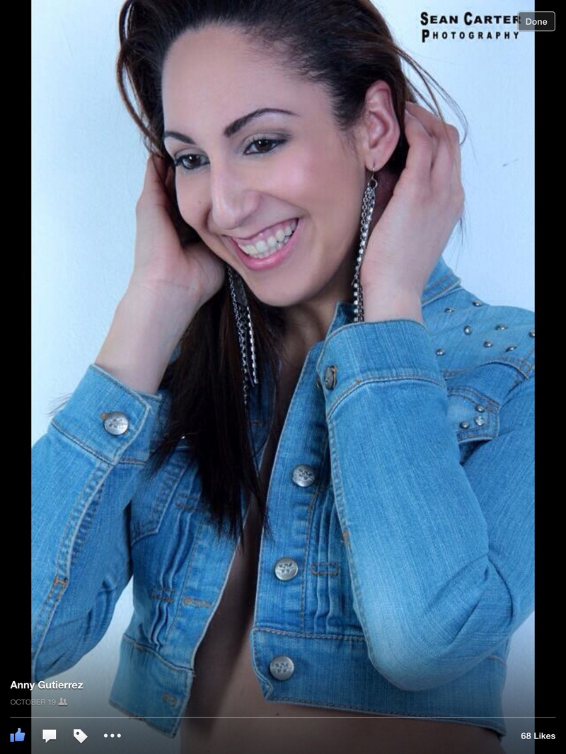 Female model photo shoot of Anny Gutierrez 