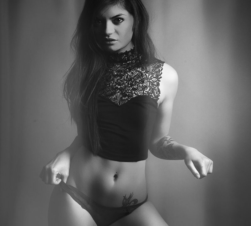 Female model photo shoot of  Ashley Kalea