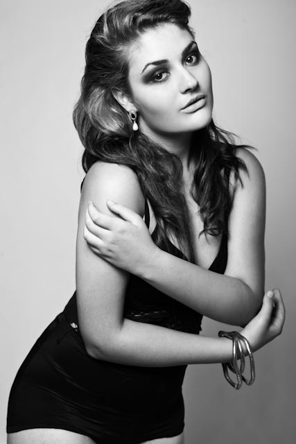 Female model photo shoot of Sarah Rocca