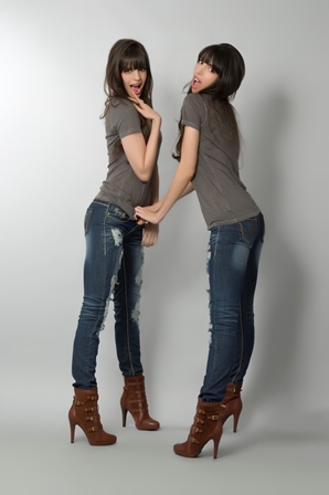 Female model photo shoot of odeliaandornela sisters