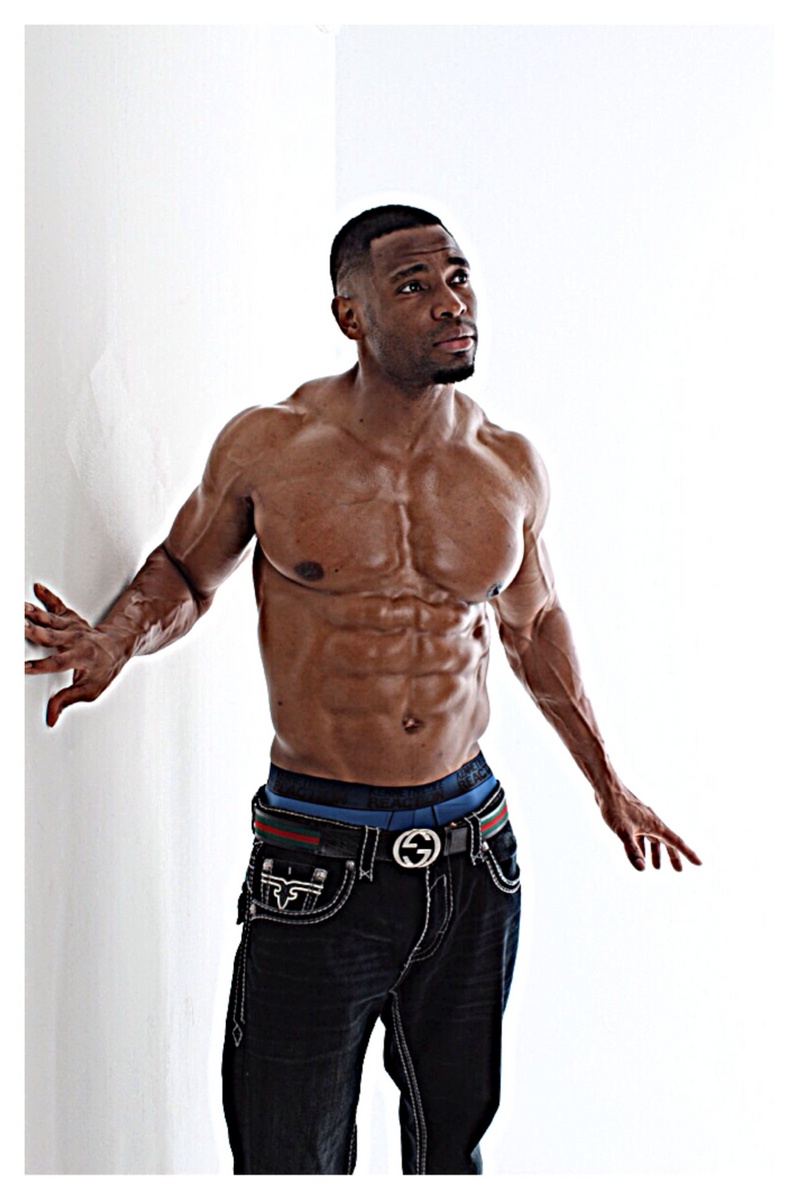 Male model photo shoot of Brice Batemon by Fitness Photo Tampa