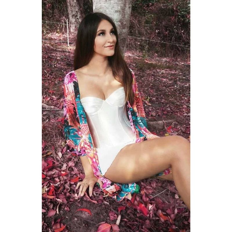 Female model photo shoot of Georgia Lazar