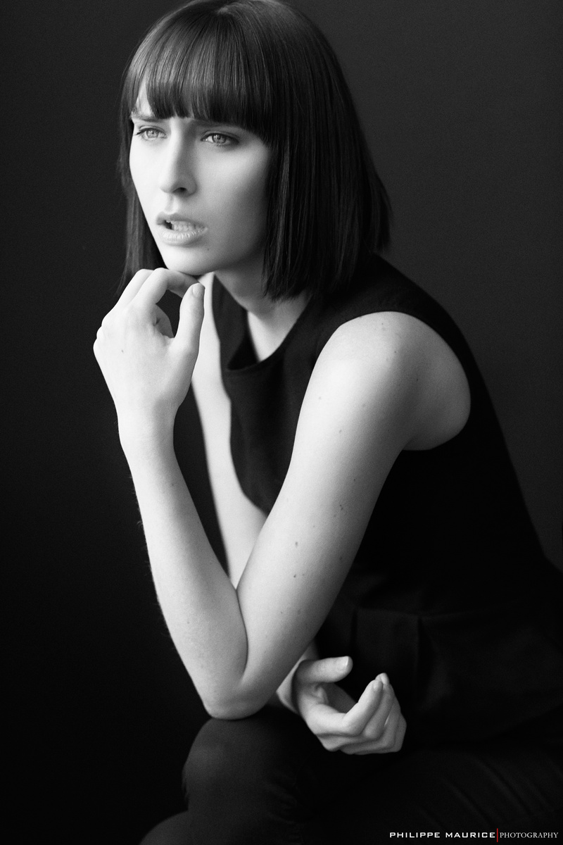 Female model photo shoot of Lindsey Ordze