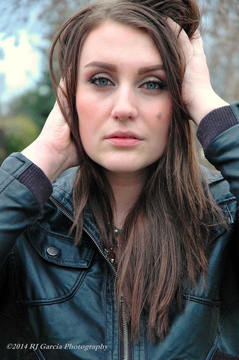 Female model photo shoot of sarah Elizabeth Osborne