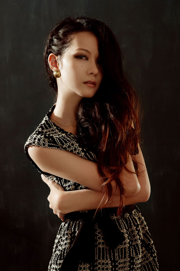 Female model photo shoot of Chi Chi TSAI